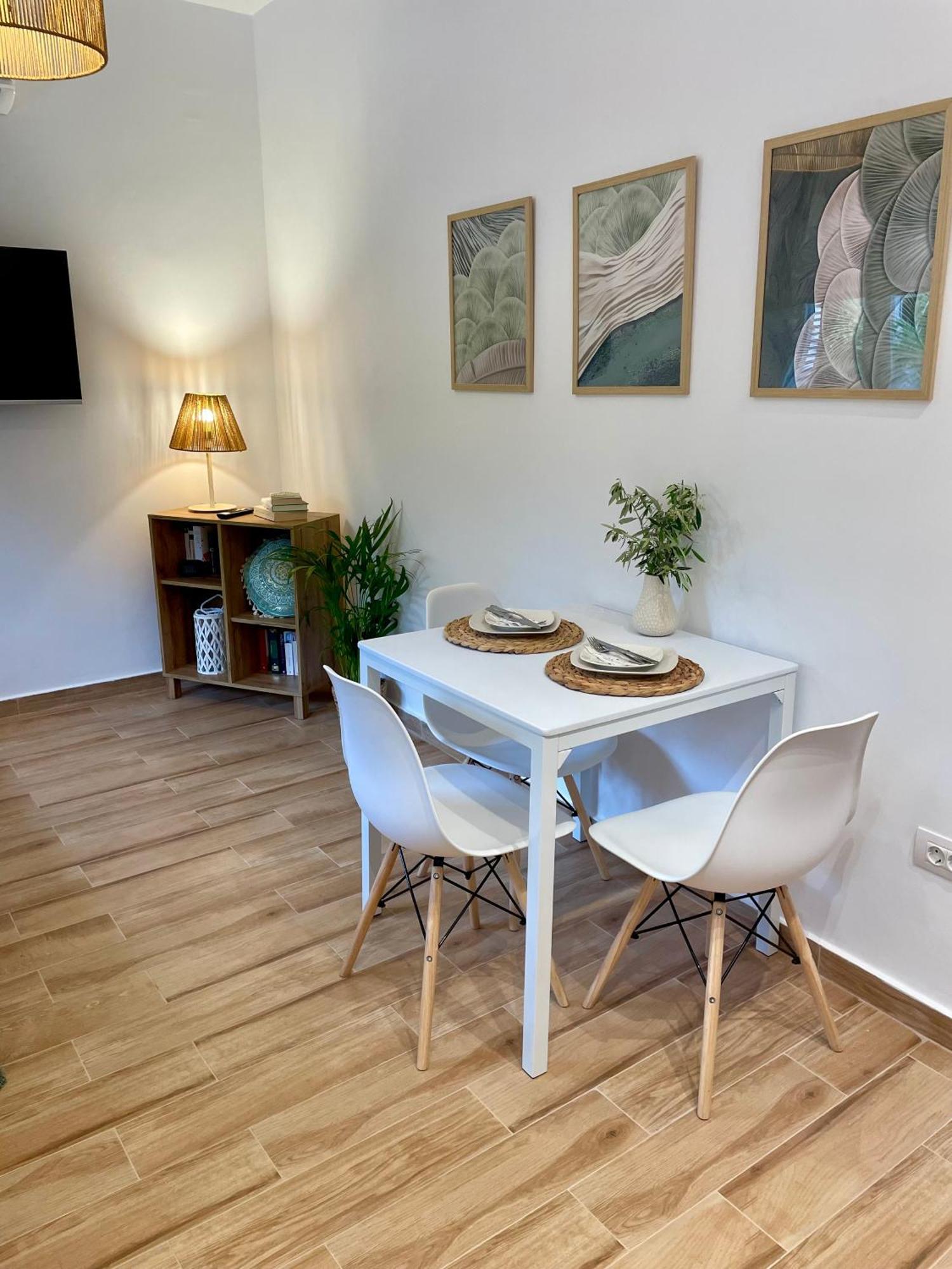 Oliva - 1 Bedroom Apartment *