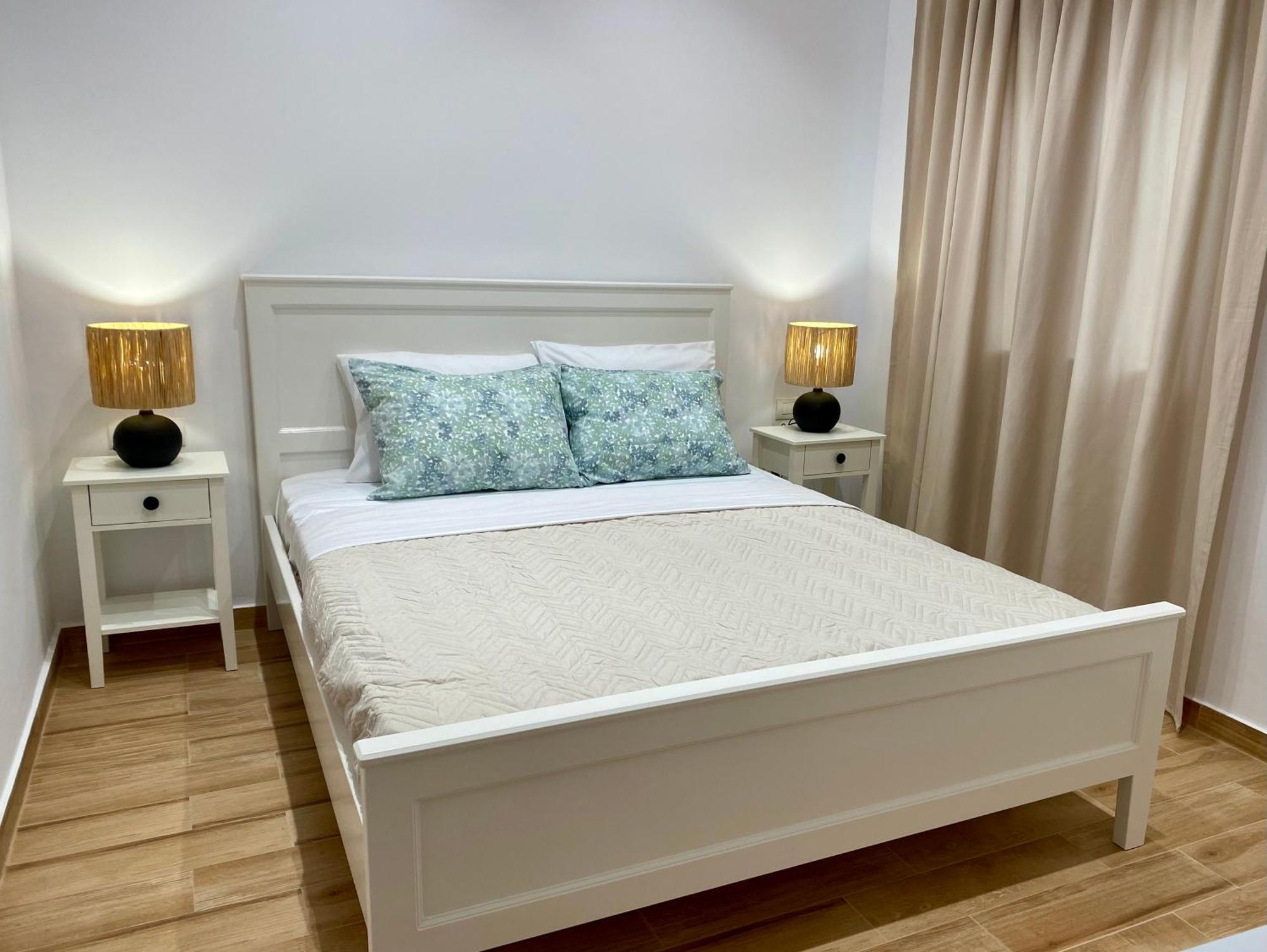Oliva - 1 Bedroom * Benitses (Corfu)